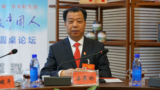 石聚彬 全國人大代表、好想你健康食品股份有限公司黨委書記、董事長兼總經理